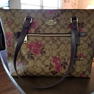 Coach tote purse Brand  NEW